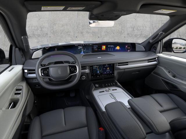 new 2025 Lincoln Navigator car, priced at $109,940