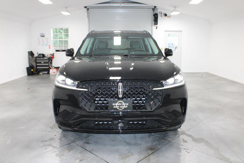 new 2025 Lincoln Aviator car, priced at $75,272
