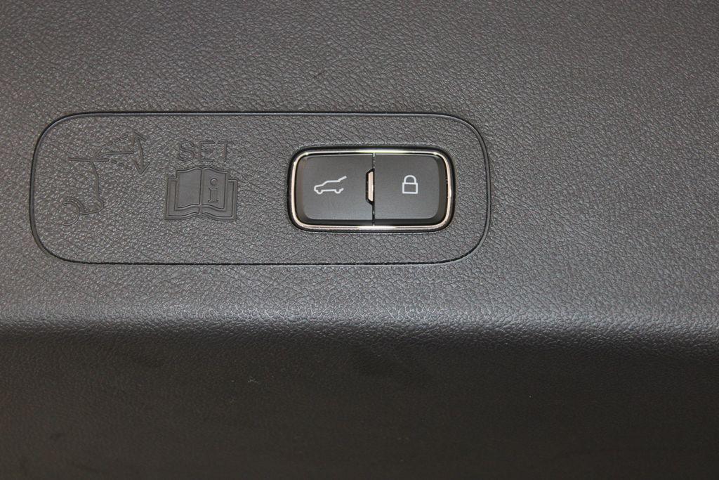 new 2025 Lincoln Aviator car, priced at $75,272