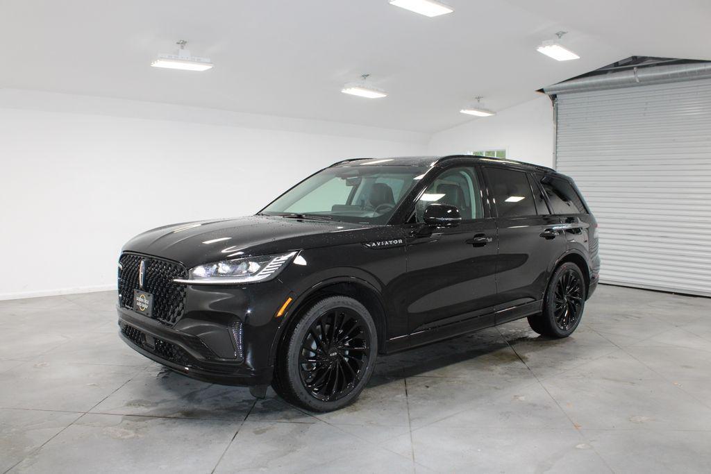 new 2025 Lincoln Aviator car, priced at $75,272