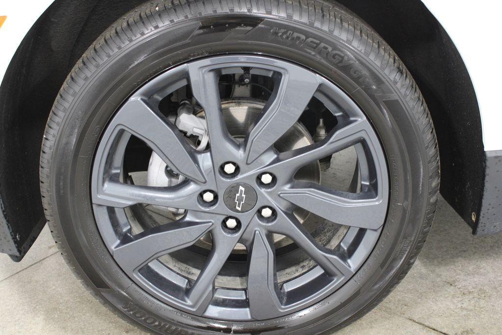 used 2024 Chevrolet Equinox car, priced at $26,658