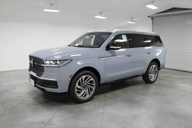 new 2025 Lincoln Navigator car, priced at $100,881