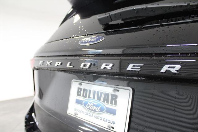 new 2025 Ford Explorer car, priced at $40,725