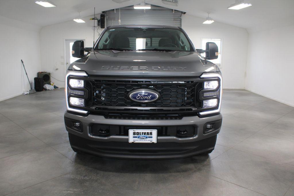 new 2025 Ford F-250 car, priced at $65,188