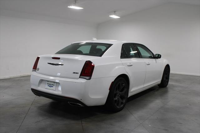 used 2022 Chrysler 300 car, priced at $22,658