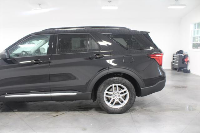 new 2025 Ford Explorer car, priced at $41,922