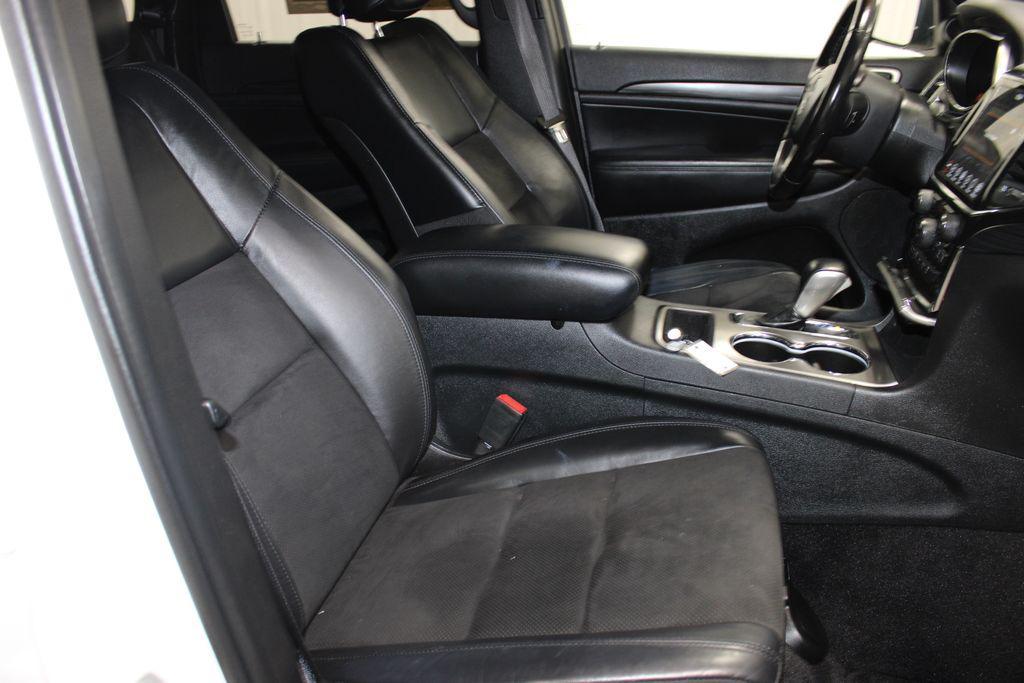 used 2022 Jeep Grand Cherokee car, priced at $21,828