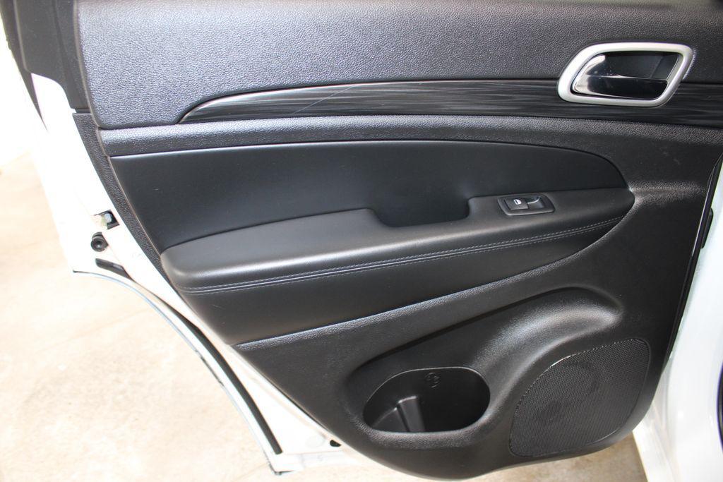 used 2022 Jeep Grand Cherokee car, priced at $21,828