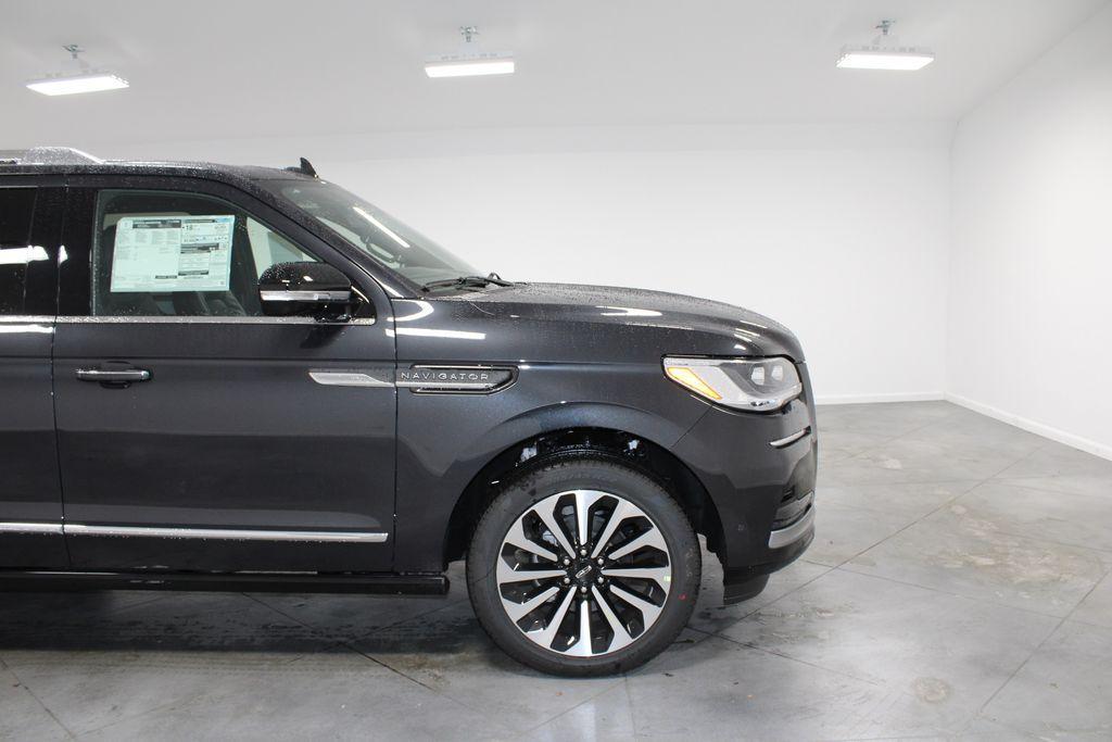 new 2024 Lincoln Navigator car, priced at $101,968