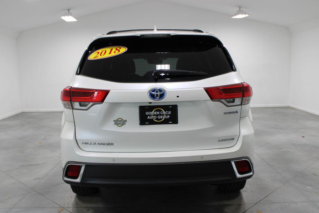 used 2018 Toyota Highlander Hybrid car, priced at $26,748