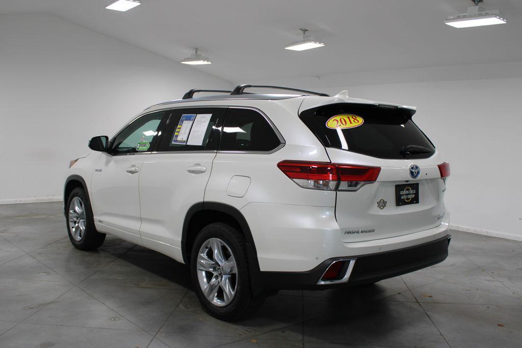 used 2018 Toyota Highlander Hybrid car, priced at $26,748