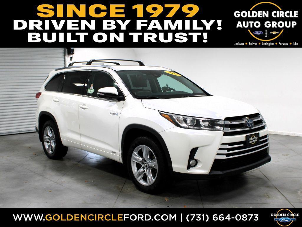 used 2018 Toyota Highlander Hybrid car, priced at $26,748