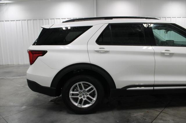 new 2025 Ford Explorer car, priced at $43,595