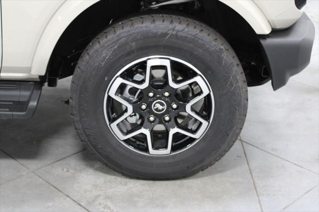 new 2025 Ford Bronco car, priced at $53,020
