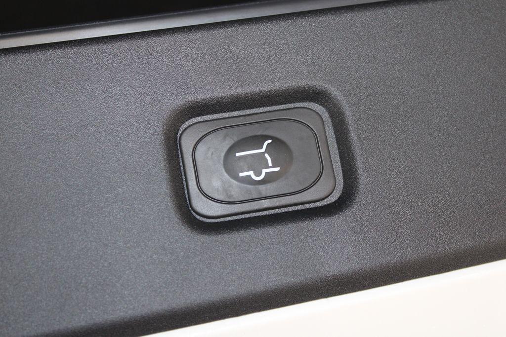 new 2025 Lincoln Navigator car, priced at $99,240