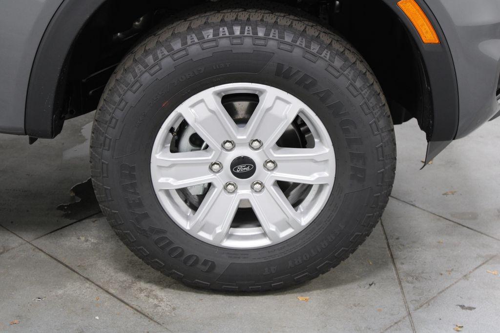 new 2025 Ford Ranger car, priced at $31,988