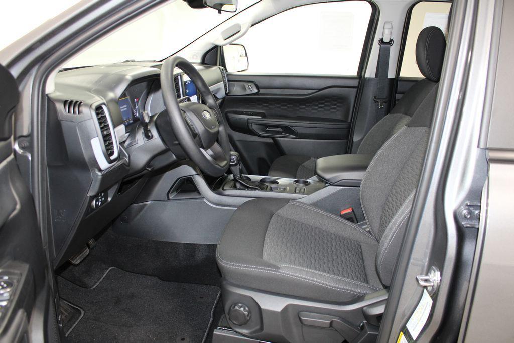 new 2025 Ford Ranger car, priced at $31,988