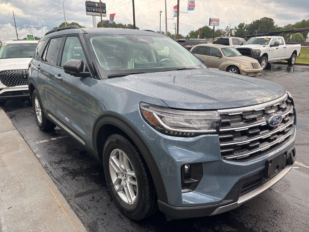 new 2025 Ford Explorer car, priced at $42,814