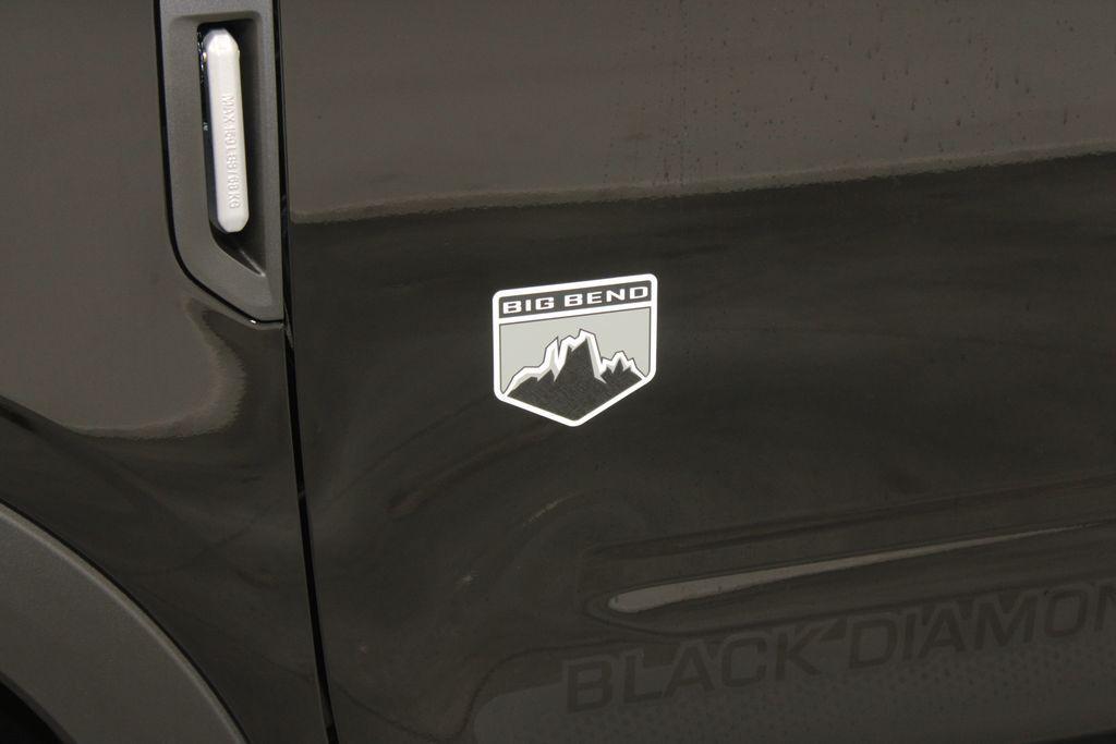new 2025 Ford Bronco Sport car, priced at $32,187