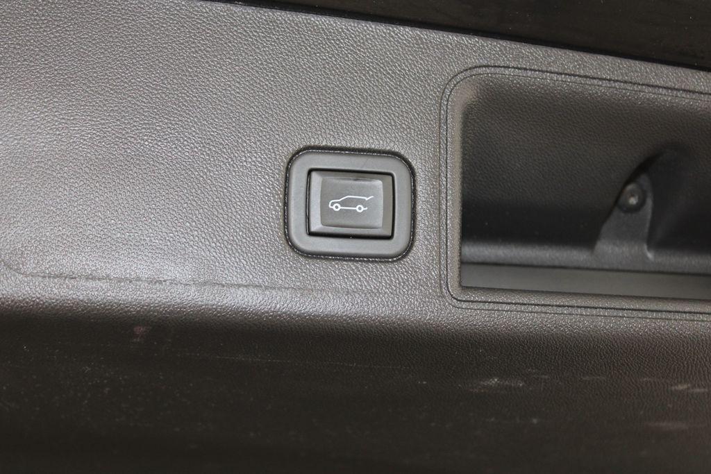 used 2024 GMC Terrain car, priced at $25,388
