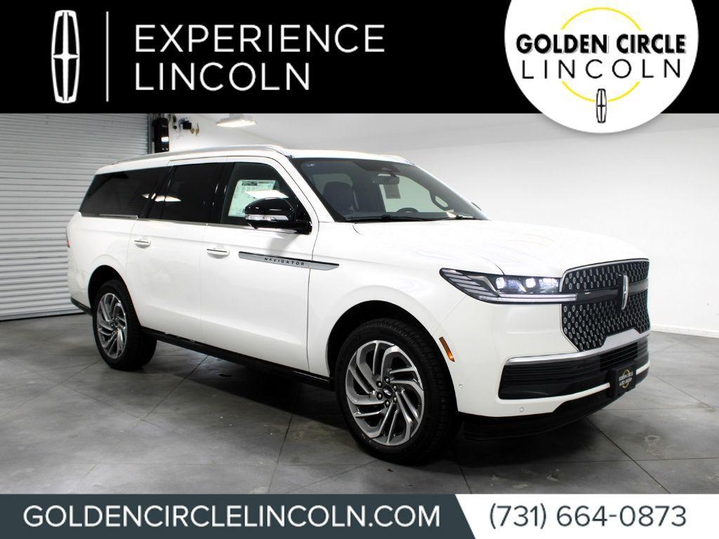 new 2025 Lincoln Navigator car, priced at $106,147
