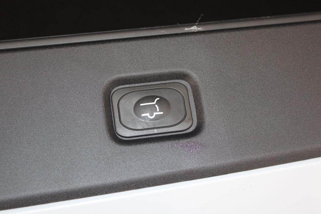 new 2025 Ford Expedition car, priced at $82,673