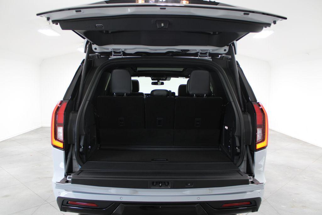 new 2025 Ford Expedition car, priced at $82,673