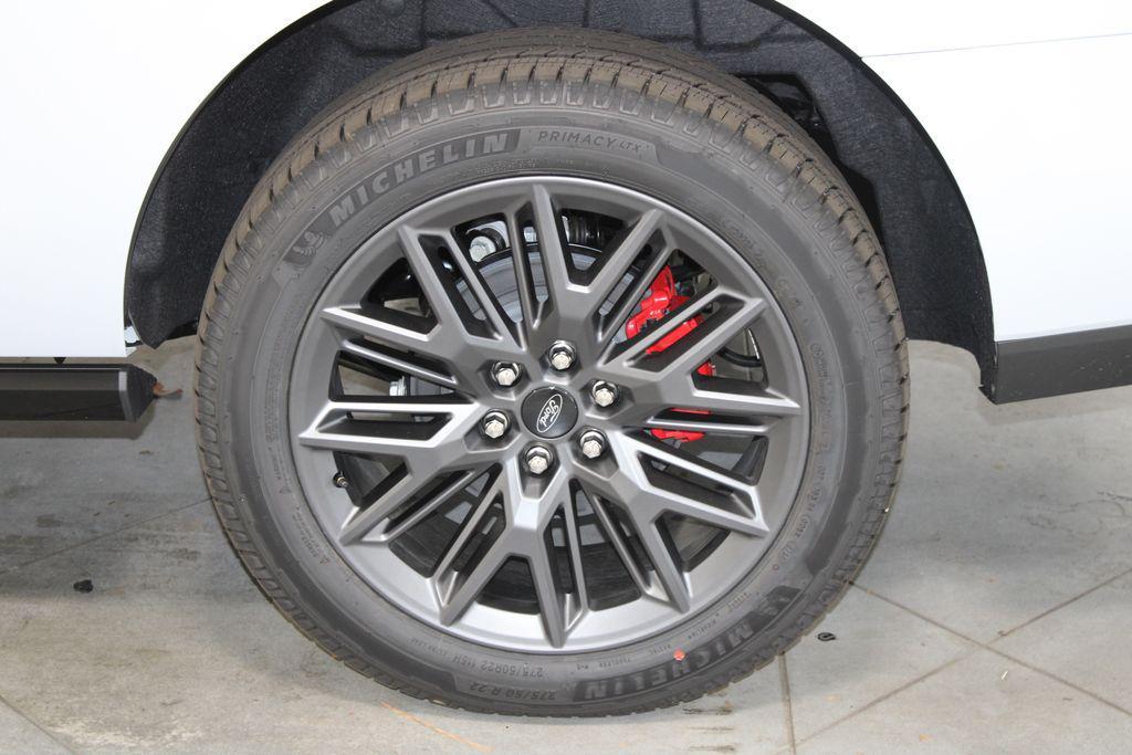 new 2025 Ford Expedition car, priced at $82,673