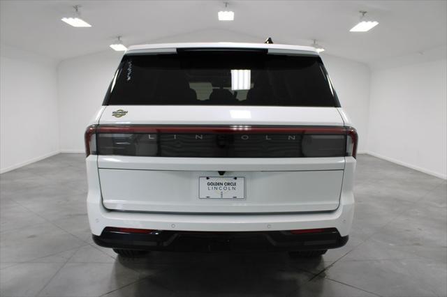 new 2025 Lincoln Navigator car, priced at $104,311
