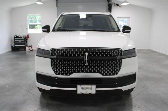 new 2025 Lincoln Navigator car, priced at $104,311