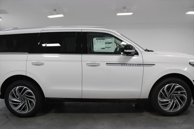 new 2025 Lincoln Navigator car, priced at $104,311