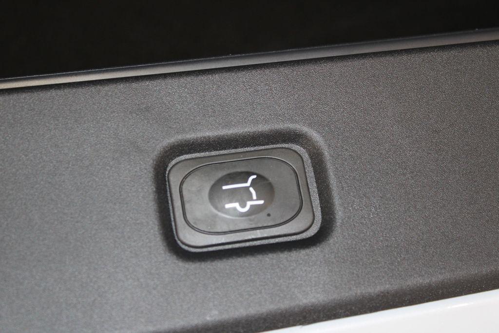 new 2025 Lincoln Navigator car, priced at $107,986