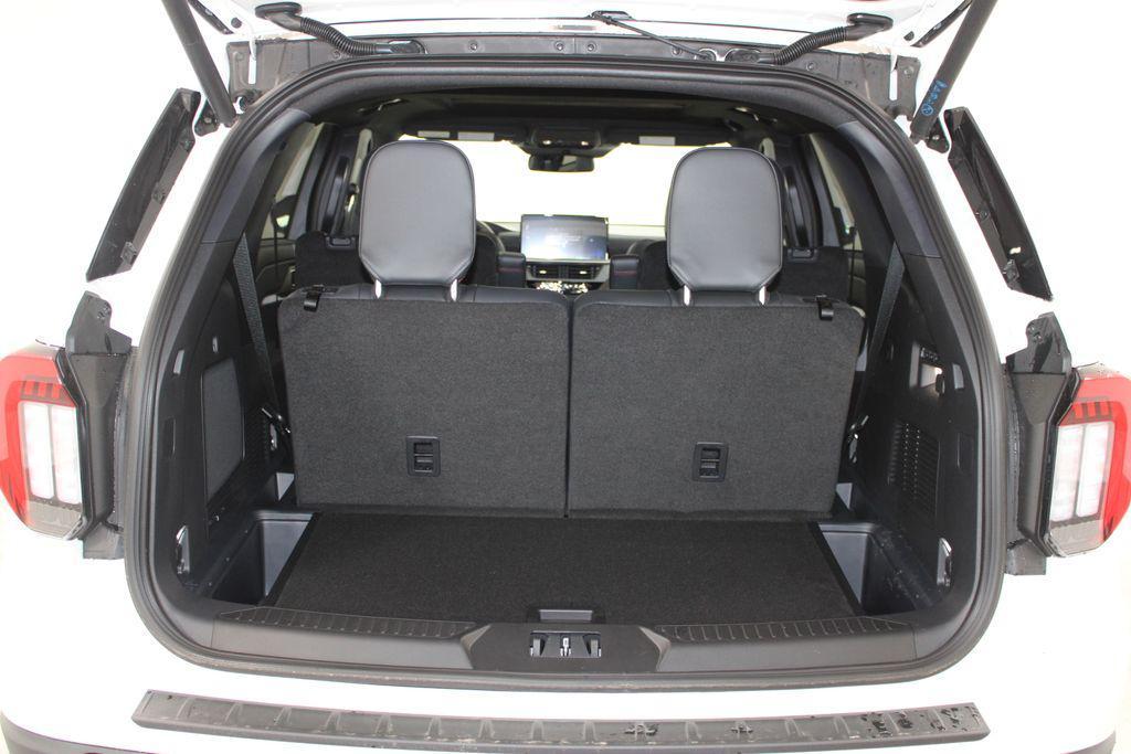 new 2025 Ford Explorer car, priced at $55,867