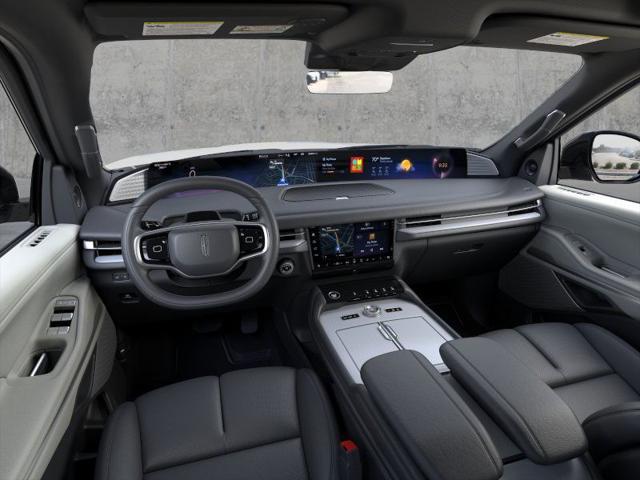 new 2025 Lincoln Navigator car, priced at $112,050