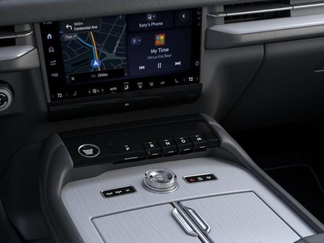 new 2025 Lincoln Navigator car, priced at $112,050