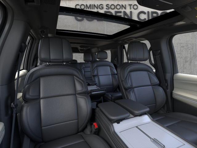 new 2025 Lincoln Navigator car, priced at $112,050