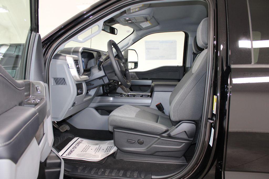 new 2025 Ford F-250 car, priced at $74,500
