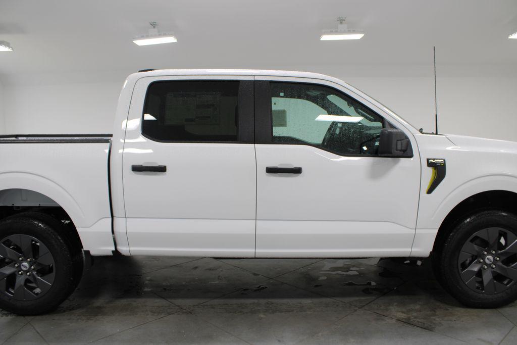 new 2025 Ford F-150 car, priced at $46,194