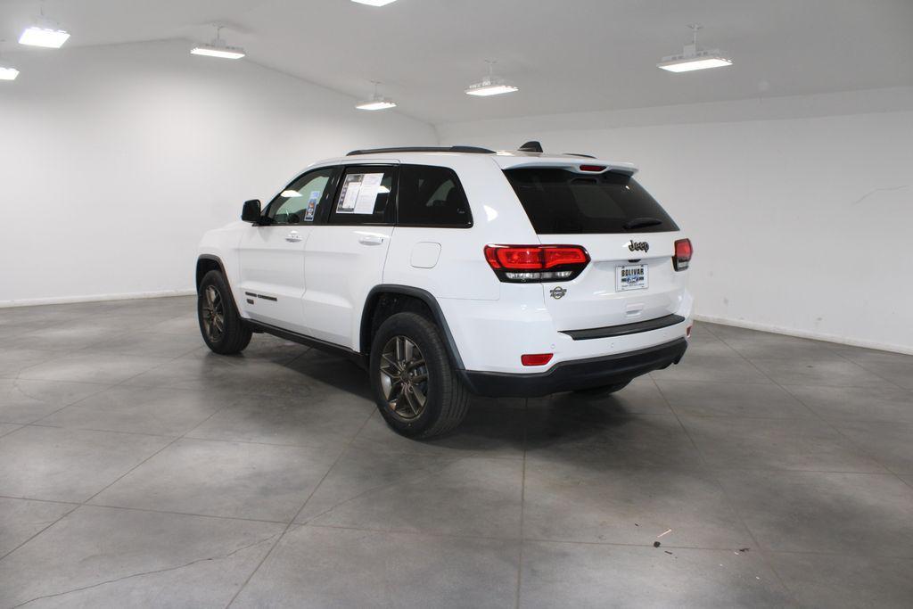 used 2017 Jeep Grand Cherokee car, priced at $11,118