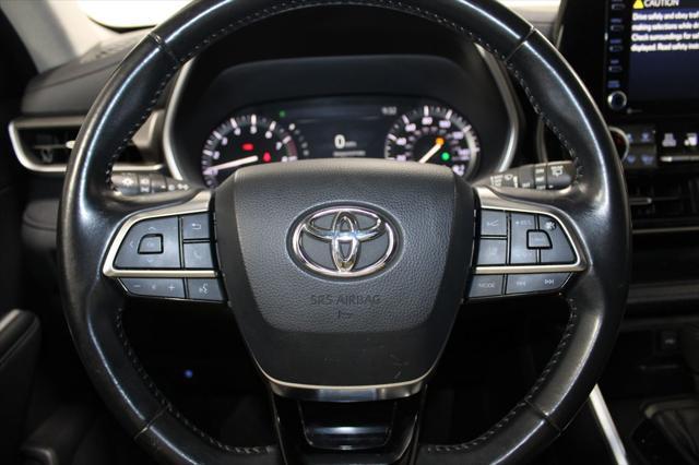 used 2021 Toyota Highlander car, priced at $31,581