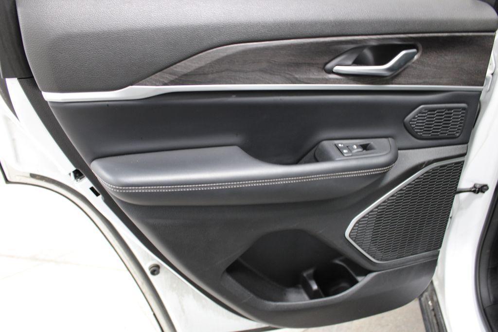 used 2024 Jeep Grand Cherokee 4xe car, priced at $29,188