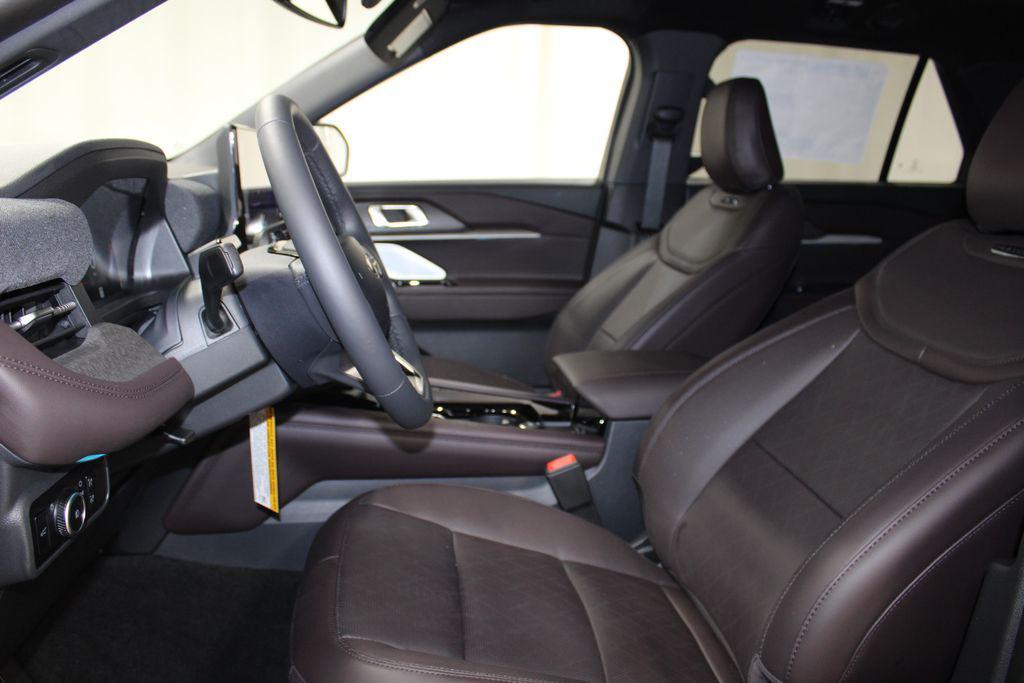 new 2025 Ford Explorer car, priced at $50,935