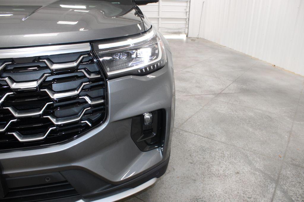 new 2025 Ford Explorer car, priced at $50,935