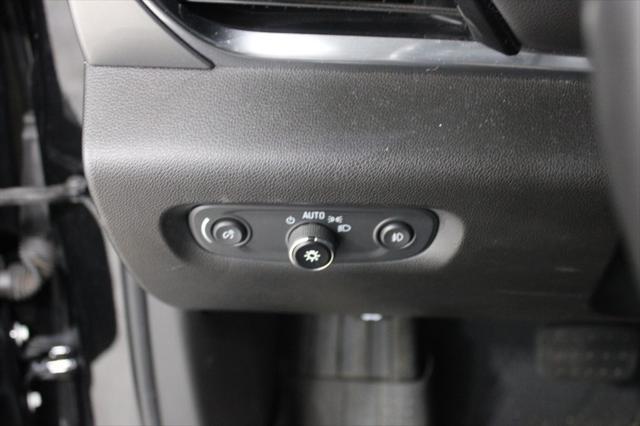 used 2021 Chevrolet Traverse car, priced at $26,328