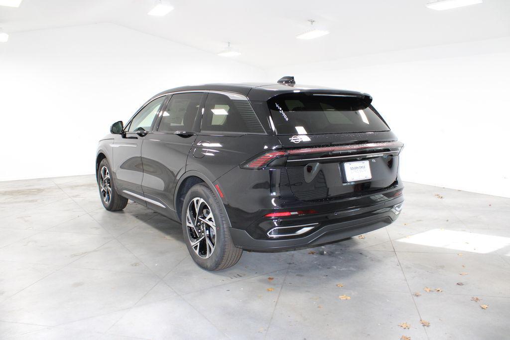 new 2025 Lincoln Nautilus car, priced at $58,099
