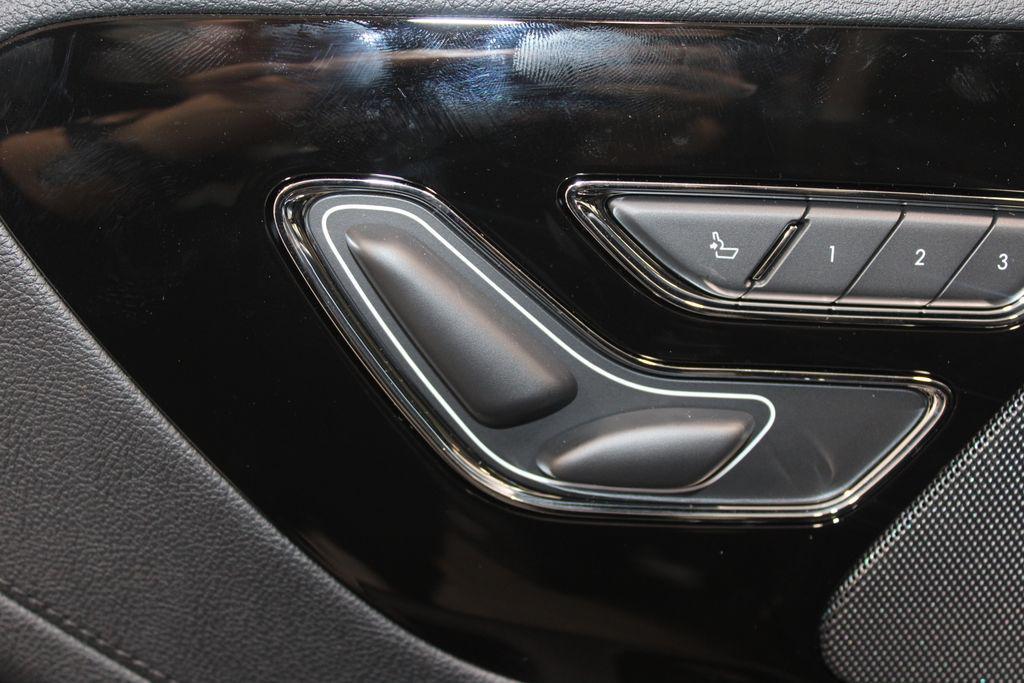 new 2025 Lincoln Aviator car, priced at $64,392