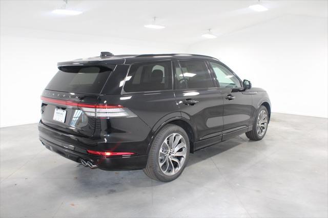 new 2025 Lincoln Aviator car, priced at $66,404