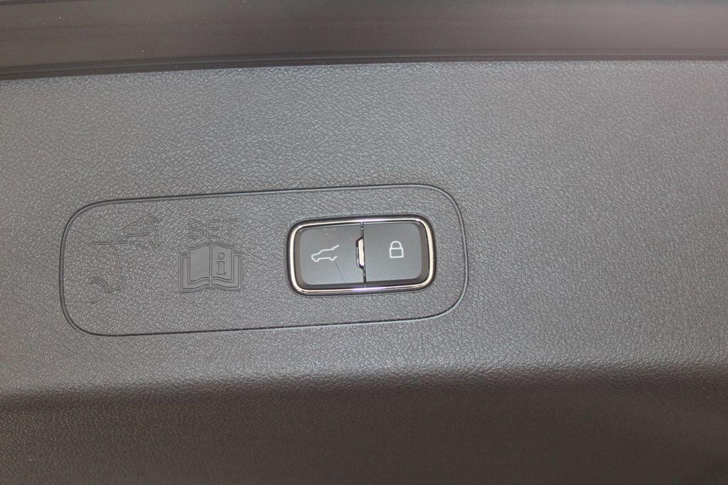 new 2025 Lincoln Aviator car, priced at $64,392