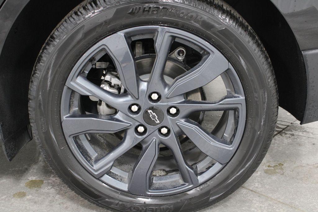 used 2024 Chevrolet Equinox car, priced at $25,828