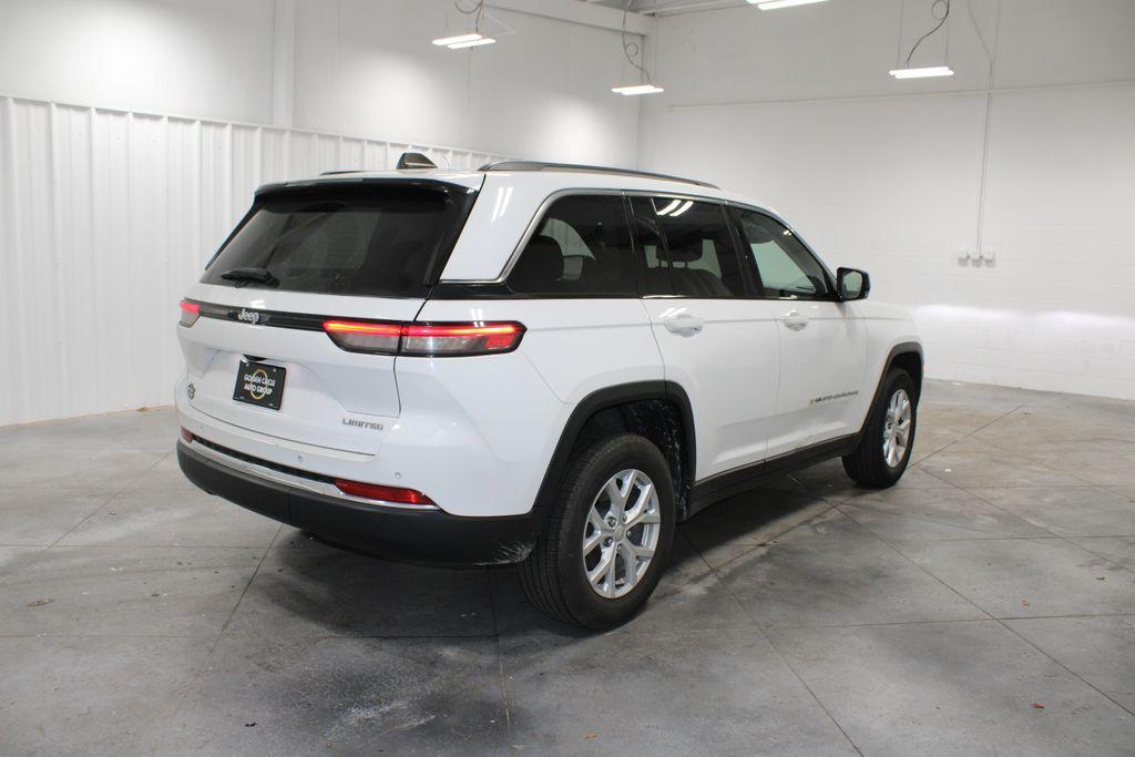 used 2023 Jeep Grand Cherokee car, priced at $26,428
